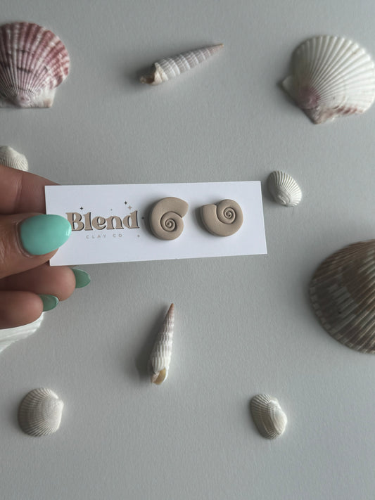 Shell Stud